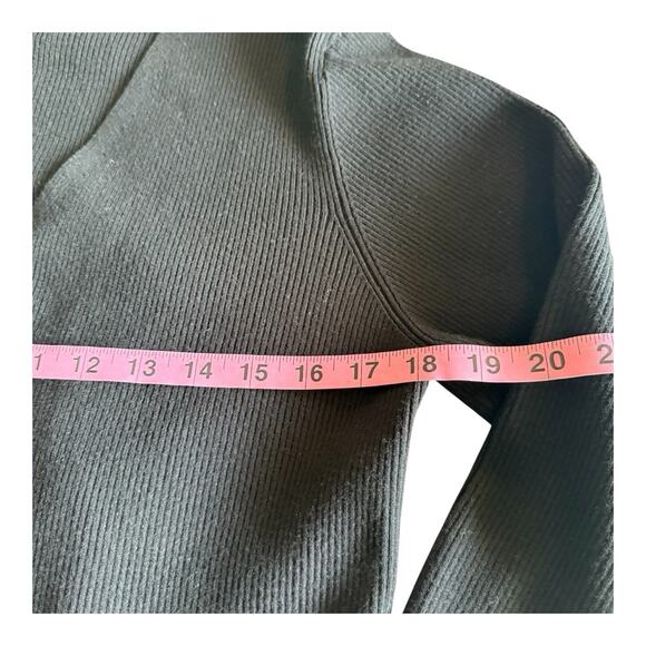 Real Clothes Saks Fifth Avenue Black Knit Cardigan Sweater Ribbed Stripe Large - Picture 6 of 7